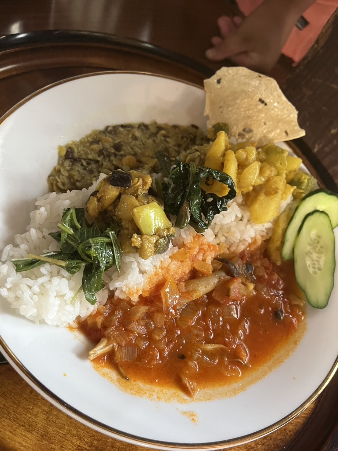 お皿に盛り付けられたネパールカレーのアップ